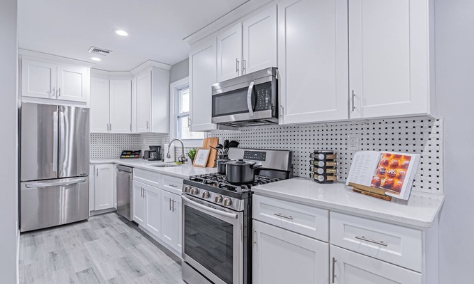 Scotch Plains Maison | Posh Living Spacious 4-bedroom Duplex Plainfield