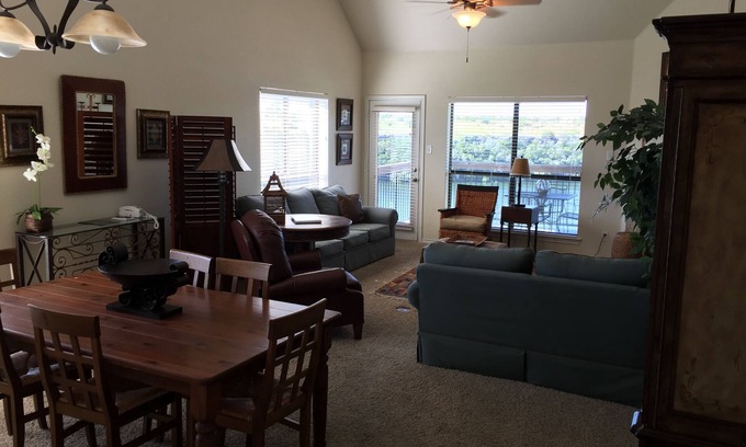 Graford Copropriété | Possum Kingdom Lake, Grayford TX - The Cliffs Resort Condominiums