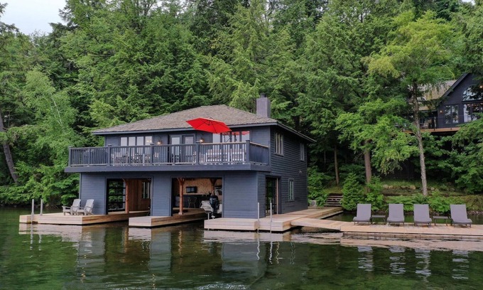 MacTier Maison | Magnifique chalet et hangar à bateaux sur une baie tranquille du lac Joseph!