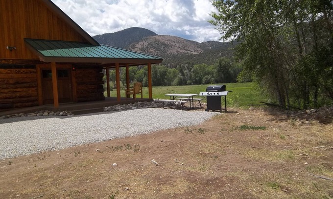 Salida Cabine | Cabin bureau de poste Ranch Connexion - Grizzly Adams taux Familiale basé sur 2 p
