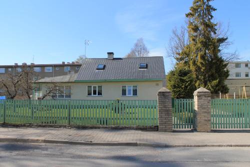 Rakvere Maison | Posti Holiday Home