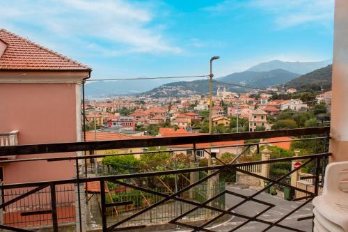 Borgio Verezzi Appartement | Posto Auto e Vista Magnifica - Relax al mare
