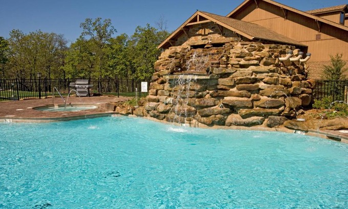 Tulsa Cabine | POSTOAK Lodge and Retreat
