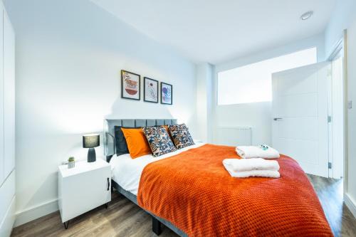 Potters Bar Appartement | Potters Bar - FREE Parking - Private Bathroom - Netflix - 4 mins walk to station - 20 mins DIRECT TRAINS TO LONDON