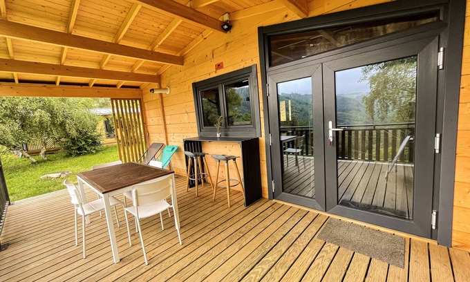 Neuveglise-sur-Truyere Chalet De Ski | Pour les curieux de l'insolite nature