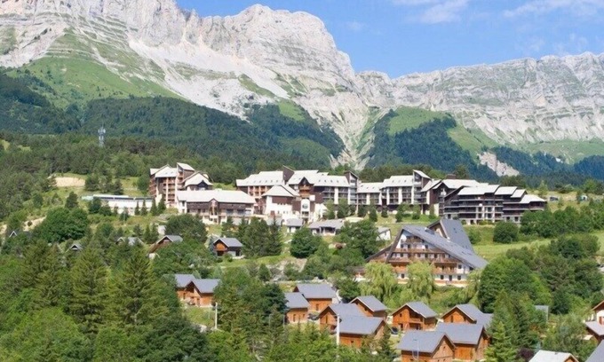 Gresse-en-Vercors Copropriété | Expérience Unique + Pistes Super | Appartement Rustique