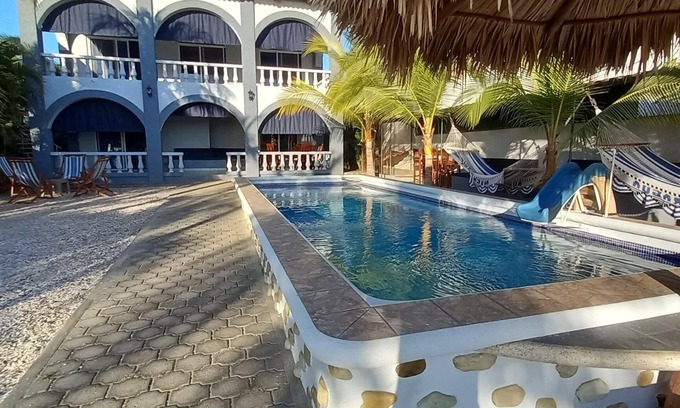 Managua Maison | Praga home beachfront with large pool