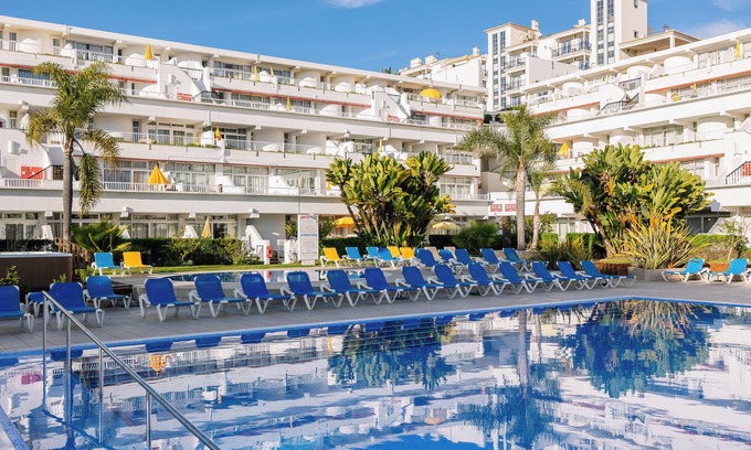 Areias de Sao Joao Hôtel | Praia da Oura Seaside Splendor! Private Terrace Room w/Garden Views | 2 Units