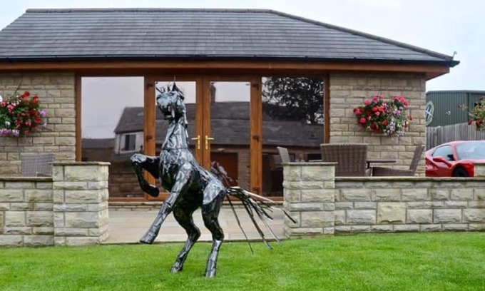 Sabden Maison | Prancing Horse Cottage
