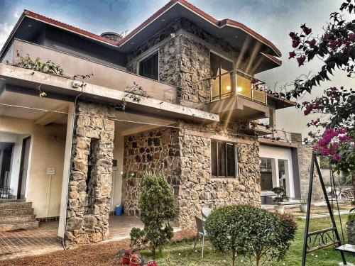 Santiniketan Maison | Prarambha The Stone House