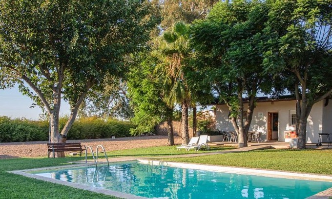 Carmona Maison | Preciosa y confortable casa de campo con piscina y chimenea