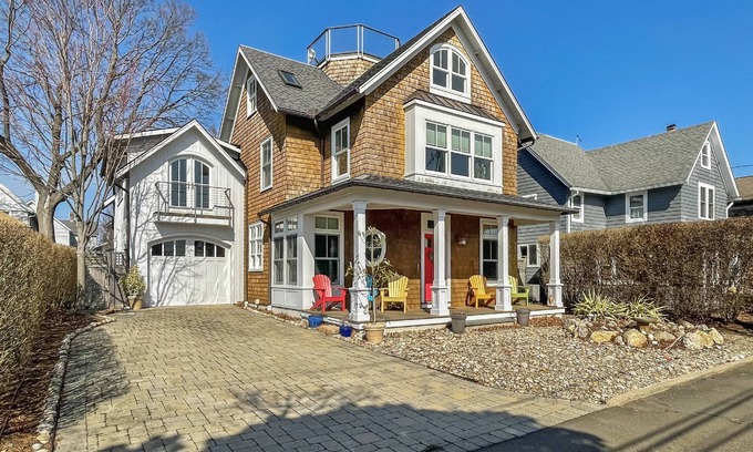 Branford Maison | Premier Branford Waterside Property - Rooftop Deck, kayaks, water views, private office, patio