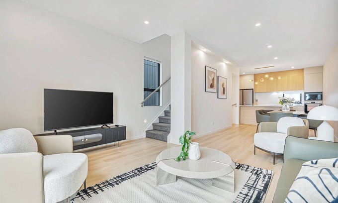 Auckland Central Business District Maison | Premier Parkview 3-Bedroom House with Garage Unit 33