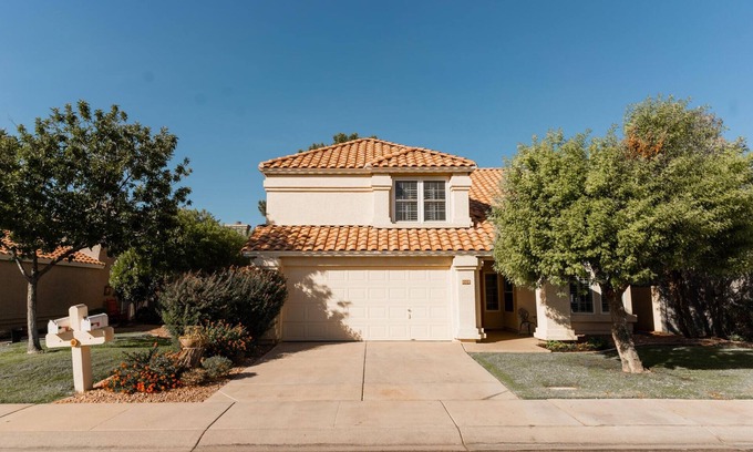 Val Vista Lakes Maison | Premier Val Vista Lakes Community Amenities 3 bed + Loft house in lovely Gilbert