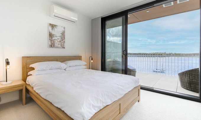 Batemans Bay Appartement | Premium 2-Bed Bayside Unit with Ocean Views