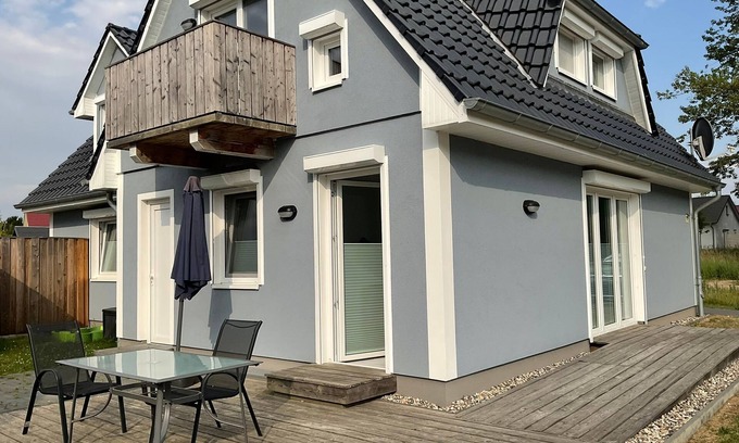 Boiensdorf Maison | Premium double holiday home with 2 apartments with sauna, whirlpool - Ostseeperle with sauna + whirlpool