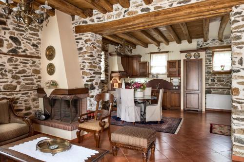 Vrasna Maison | Premium Stone House