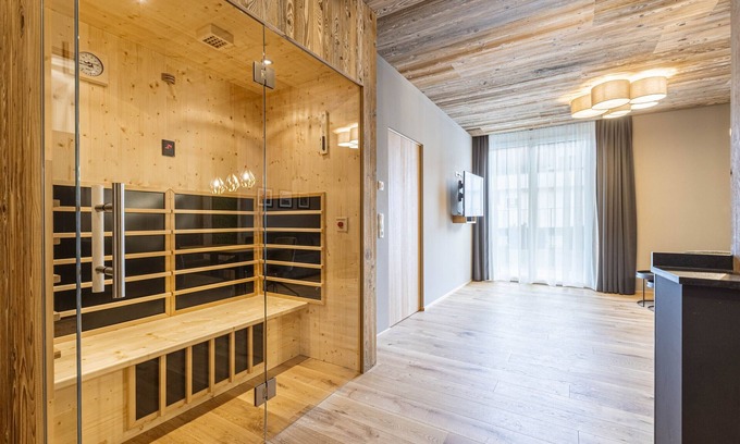 Fuegen Appartement | Premium Apartment with 1 bedroom and & IR-Sauna