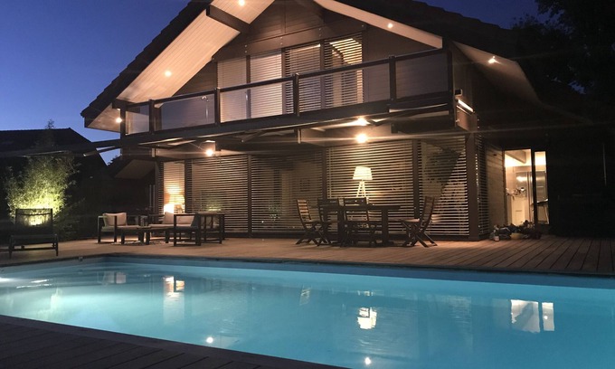 Villaz Maison | Villa de standing avec piscine, à 10 min d'Annecy