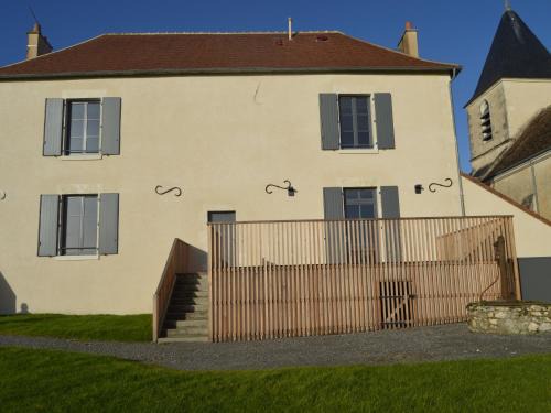 Linge Maison | Presbytère écorénové avec terrasse et vue sur étang, proche Parc Naturel Régional de la Brenne - FR-1-591-180