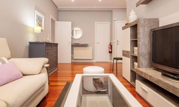 Castanos Appartement | Prestancia apartment by The Urban Hosts