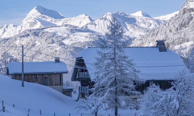 Praz-sur-Arly Autre | Location prestige près de Megève avec services personnalisés. Charme, détente.