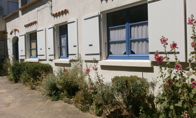 Meschers-sur-Gironde Maison | Joli bungalow à pied des plages, restaurants, boutiques, marché. Jardin familial Wifi