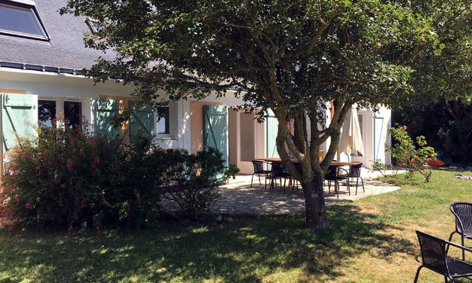 Sauzon Maison | JOLIE MAISON VUE SUR CHAMPS ET MER A SAUZON