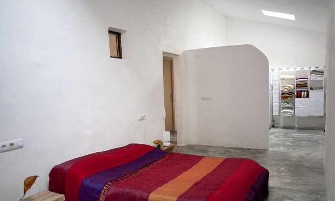 Vilafant Maison | Pretty perfect for exploring the house region