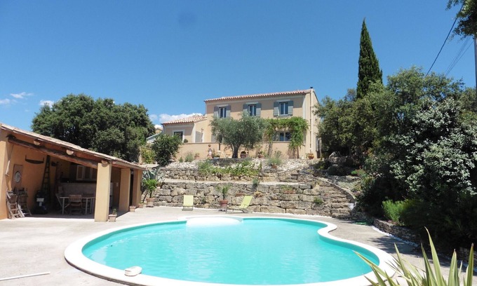 Villes-sur-Auzon Maison | Jolie maison spacieuse avec piscine privée