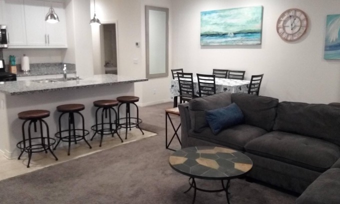 Imperial Beach Maison | Offres de septembre / octobre! Promenade à la plage / baie et boutiques