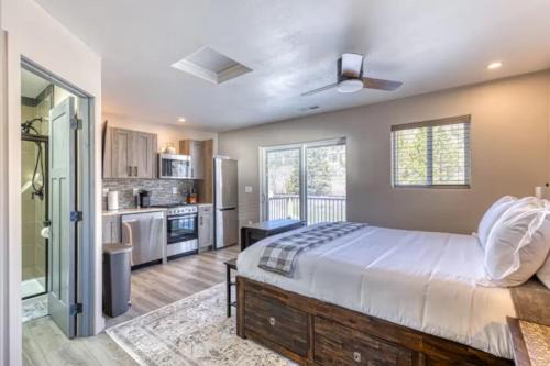 Wolf Creek Maison | Prickly Pear Studio