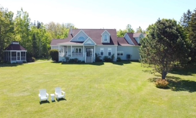 Panmure Island Maison | Pride of Panmure, Panmure Island