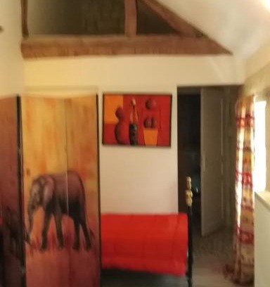 Courchamps Appartement | prieure le compostelle gite la renaissance