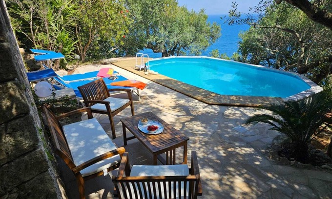 Corsano Villa | PrimaLuce, villa exclusive surplombant la mer, avec une vue imprenable