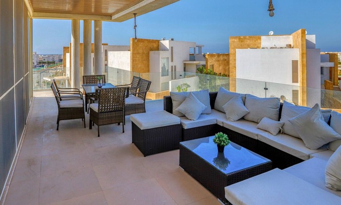 Sidi Abd El-Rahman Chalet De Ski | Prime Holidays Seashell
