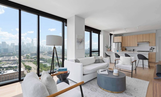 River North Appartement | Escape the Chaos! Luxurious & Calm Haven | TheElm