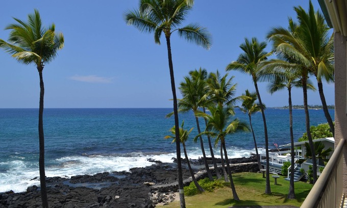 Historic Kailua Village Copropriété | Condo de vacances Prime Oceanfront Kona Reef - Bâtiment D