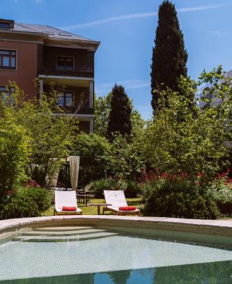 Les Tres Torres Hôtel | Primero Primera