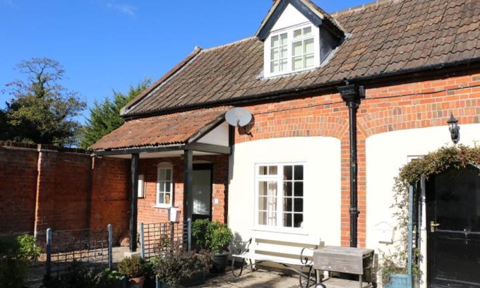 Worton Maison | Prince Hill Cottages