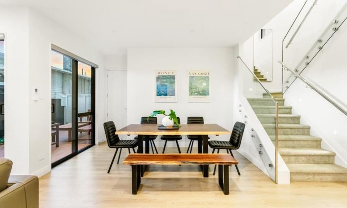 Sandringham Maison | Pristine Modern Central Home - Netflix - Heatpump