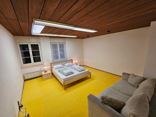 Old Town Maison | Privat Grosse Zimmer in Altstadt Chur -Mars
