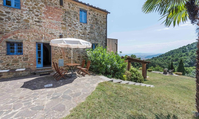 Chianni Villa | Charmante villa de campagne du 17e - confortable avec vues, piscine, oasis