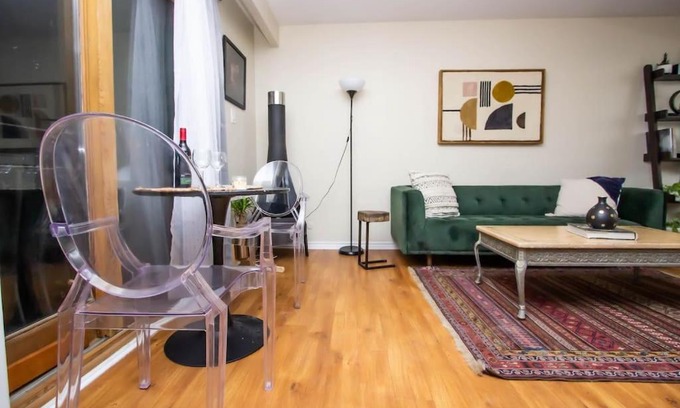 Thornhill Villa | Private 2 bed in a cottage