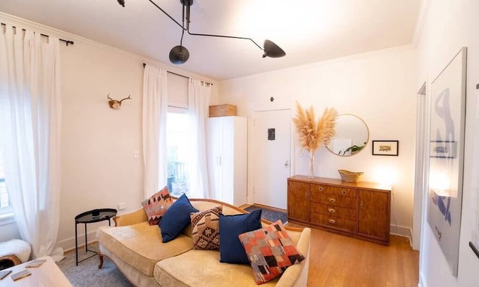 Atlantic Maison | Private 2 Bedroom Bungalow w/Wi-Fi + Kitchen