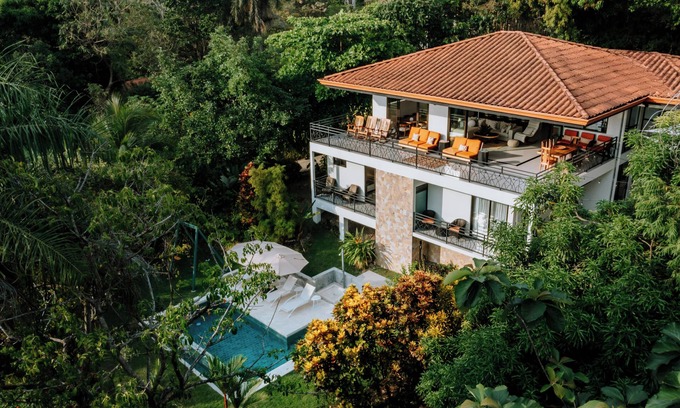 Valle Pura Vida Maison | Private 3Bdrm 3.5Ba Jungle Home w/Pool near Manuel Antonio