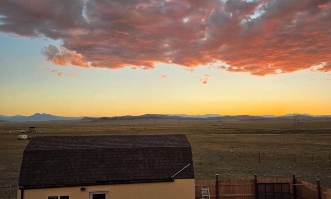 Hartsel Cabine | Private 5 Acre Off-Grid Cabin: 360° Views & Mountain Sunset Retreat