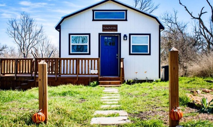 Llano Cabine | Private 5 Acres Near the Llano River