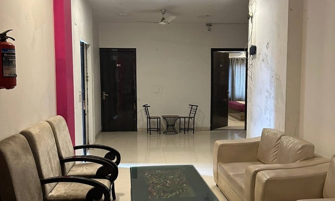 South City I Appartement | Private 5bedrum party floor in central Gurgaon
