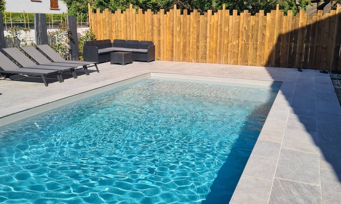 Dalhunden Maison | logement privée dans Belle Villa avec Piscine